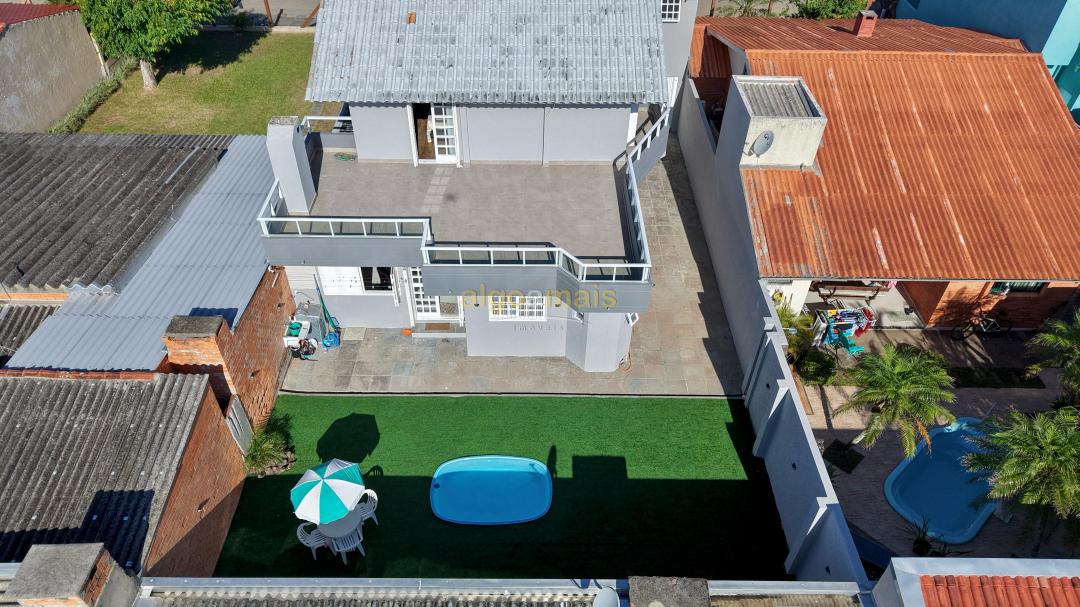 Casa, 5 quartos, 286 m² - Foto 2