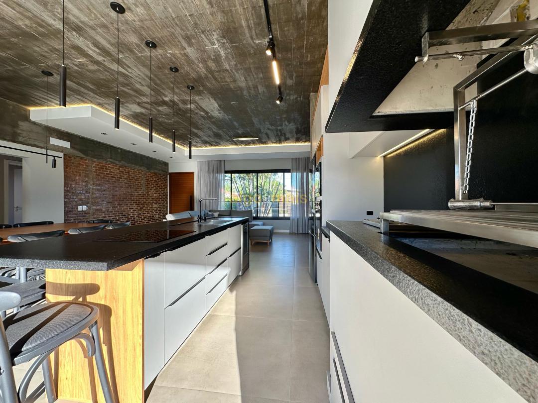 Casa, 5 quartos, 234 m² - Foto 10