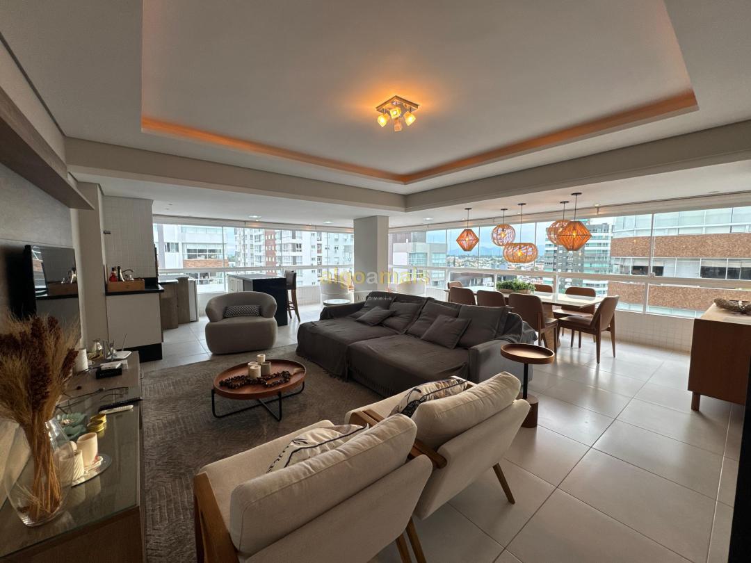 Apartamento, 3 quartos, 143 m² - Foto 2