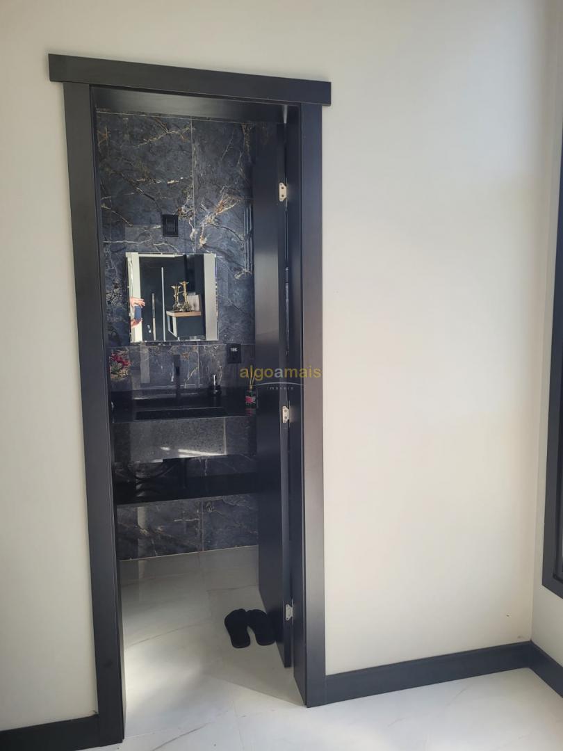 Casa, 4 quartos, 300 m² - Foto 31