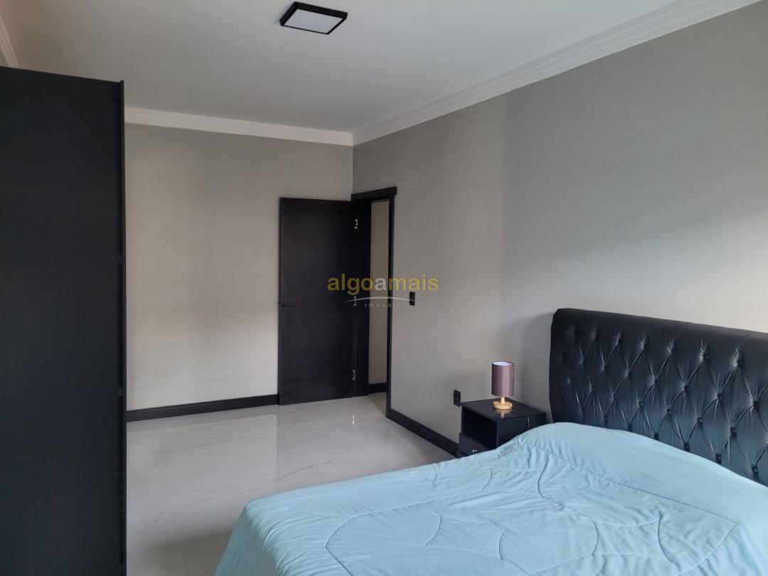 Casa, 4 quartos, 300 m² - Foto 47