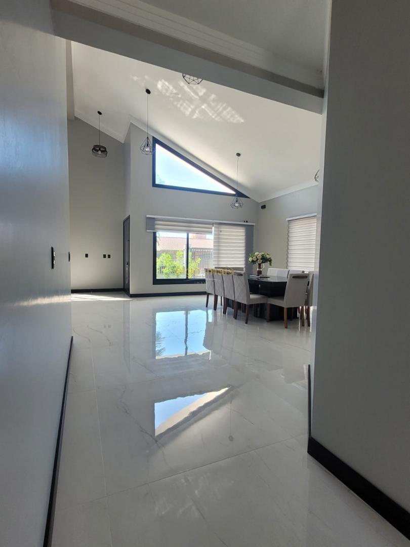 Casa, 4 quartos, 300 m² - Foto 57