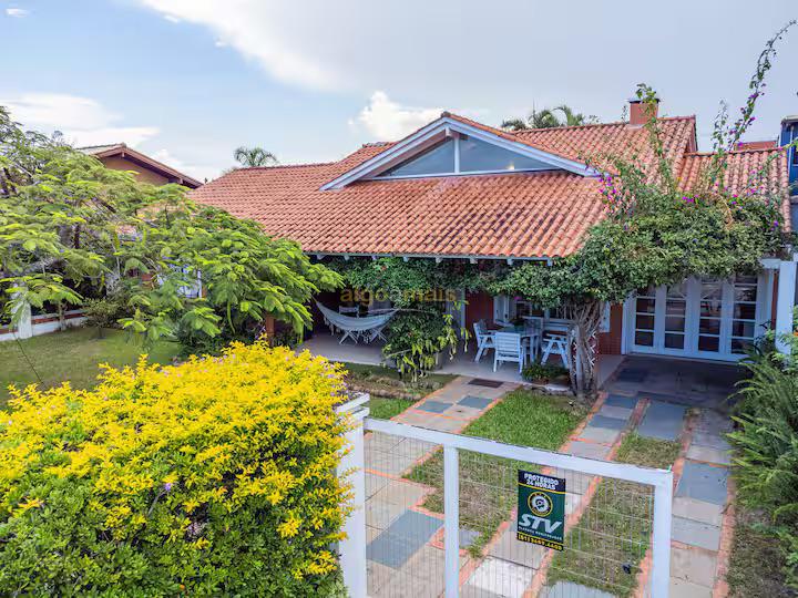 Casa, 4 quartos, 214 m² - Foto 2