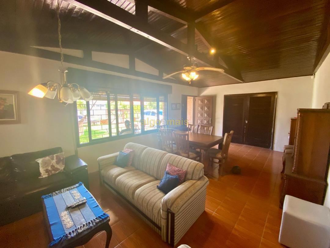 Casa, 3 quartos, 193 m² - Foto 2