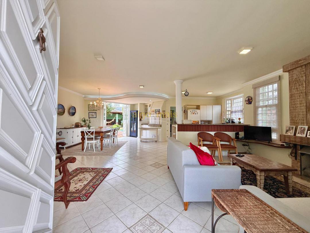 Casa, 4 quartos, 205 m² - Foto 10
