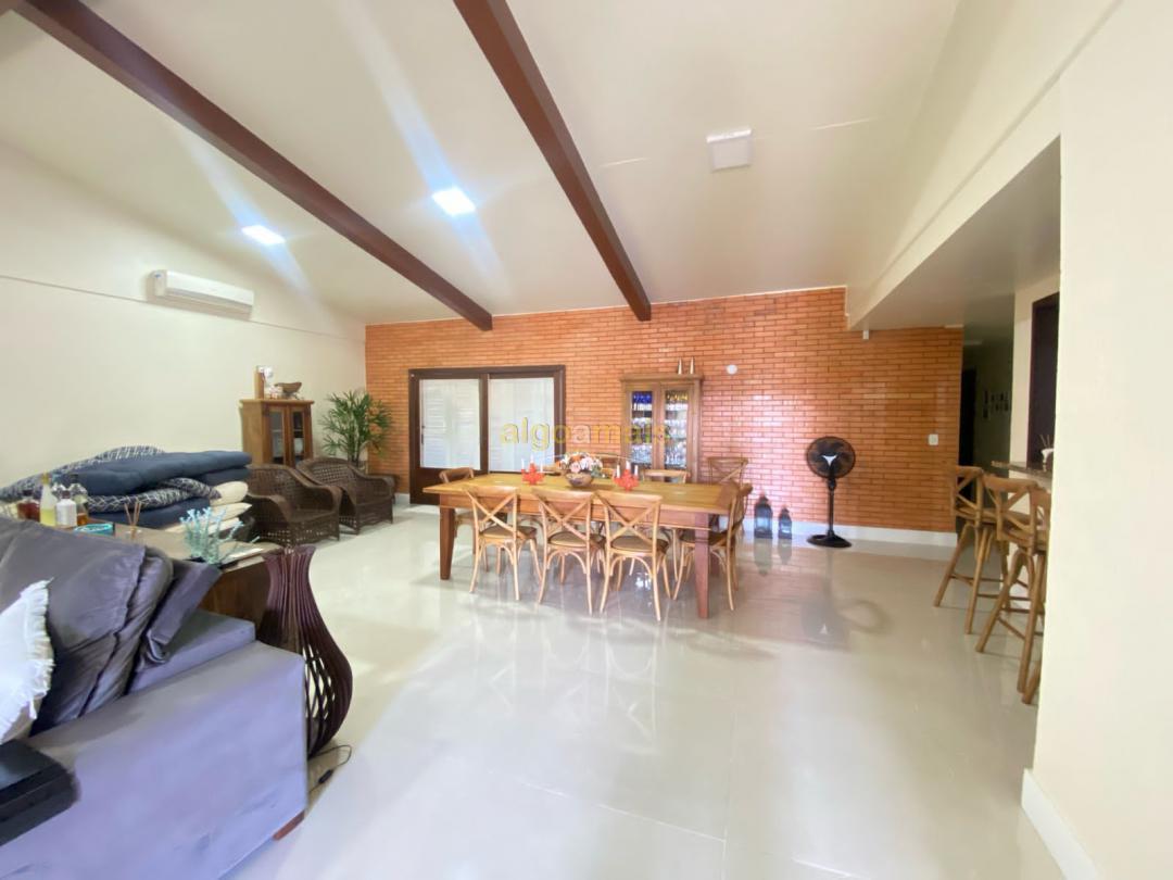 Casa, 3 quartos, 219 m² - Foto 11