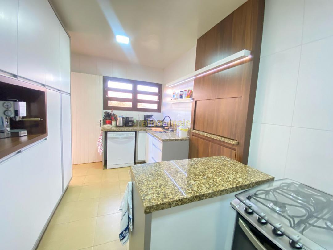 Casa, 3 quartos, 219 m² - Foto 12