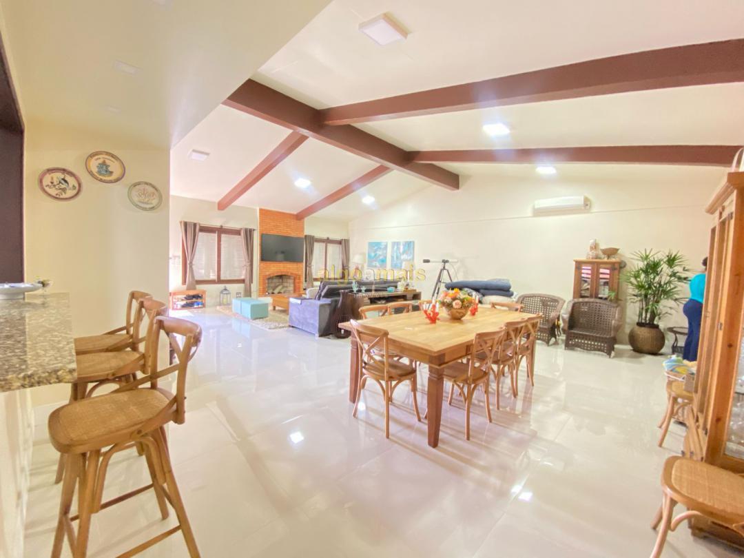Casa, 3 quartos, 219 m² - Foto 15