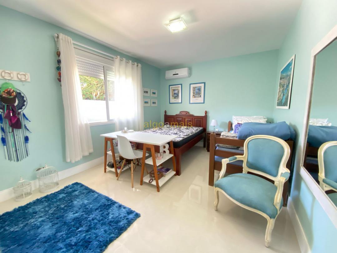 Casa, 3 quartos, 219 m² - Foto 23