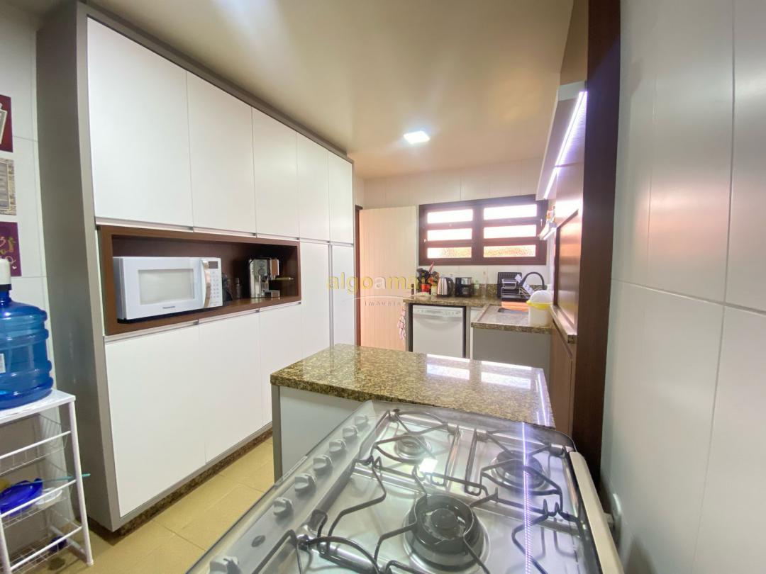 Casa, 3 quartos, 219 m² - Foto 31