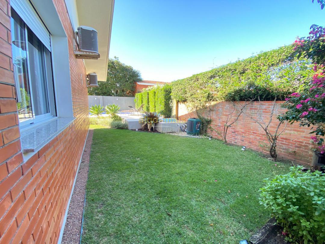Casa, 3 quartos, 219 m² - Foto 35