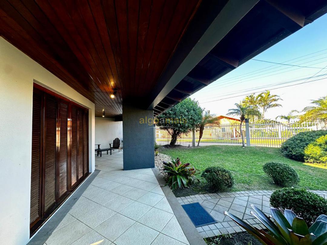 Casa, 4 quartos, 291 m² - Foto 2