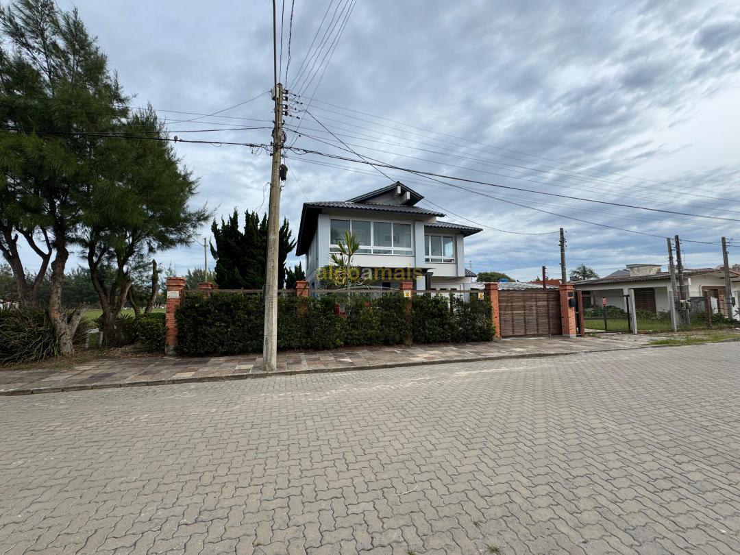 Casa, 4 quartos, 266 m² - Foto 2