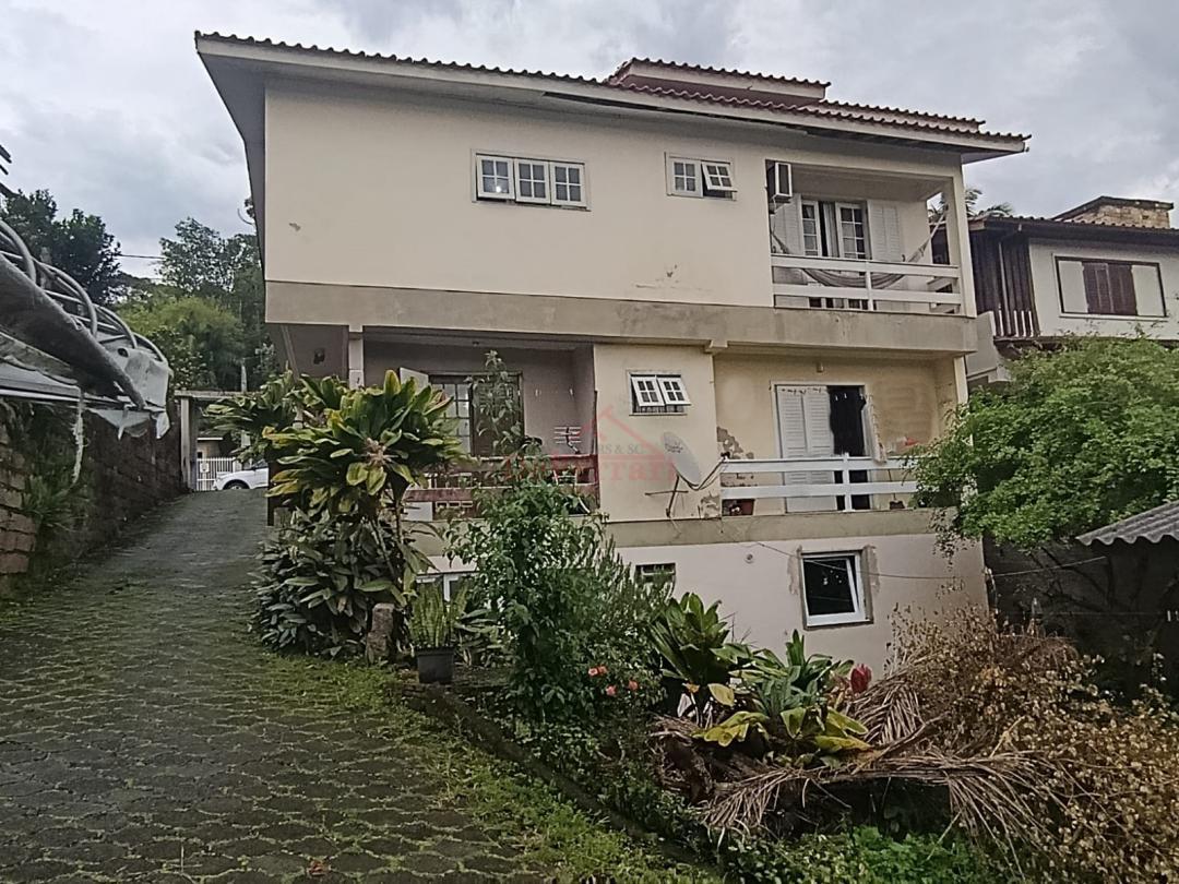 Casa, 8 quartos, 271 m² - Foto 3