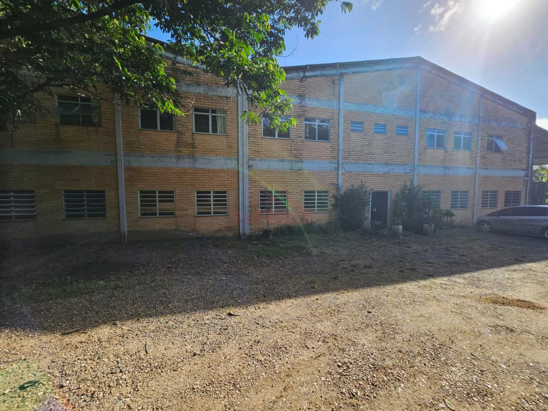 Depósito-Galpão, 4200 m² - Foto 1