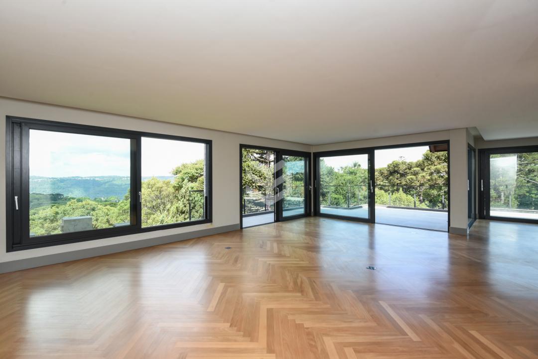 ApartamentoVenda em Gramado no bairro Planalto
