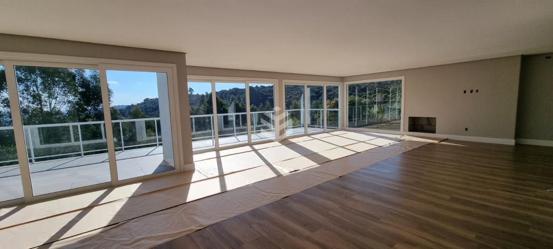 Casa em condomínioVenda em Gramado no bairro Saint Moritz