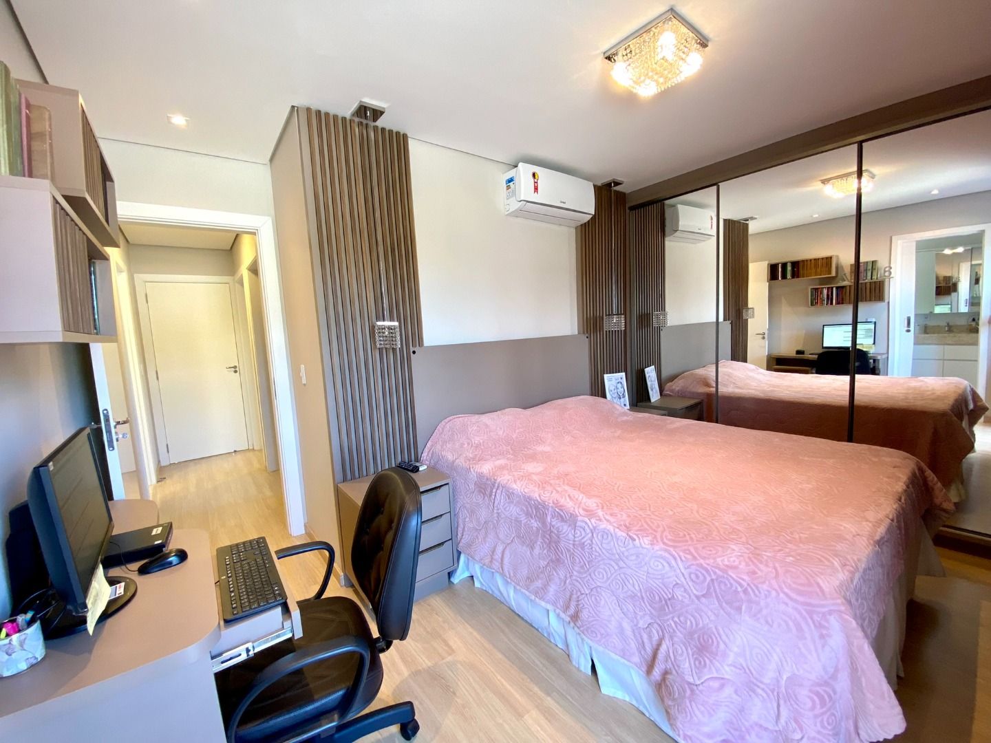 Apartamento à venda no Saguaçu, Joinville · 3 quartos. Foto 17