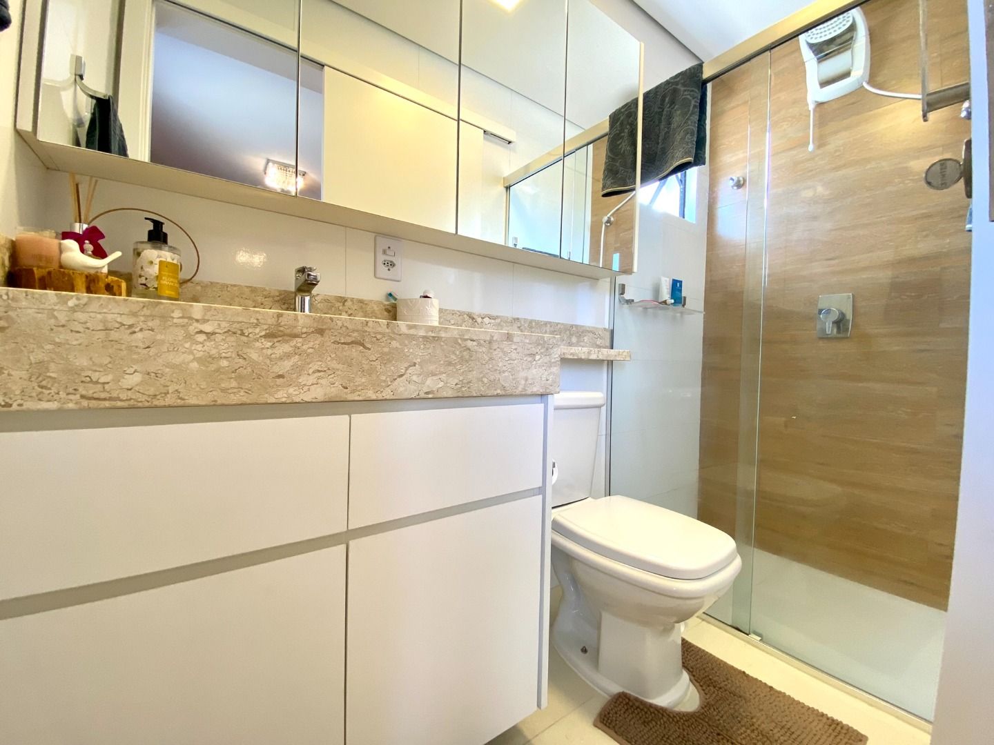 Apartamento à venda no Saguaçu, Joinville · 3 quartos. Foto 27