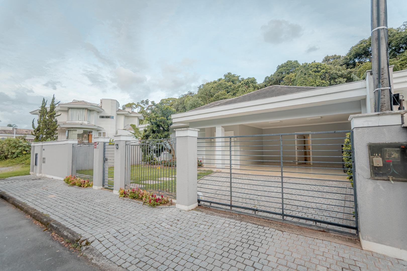 Casa à venda no América, Joinville · 4 quartos. Foto 38