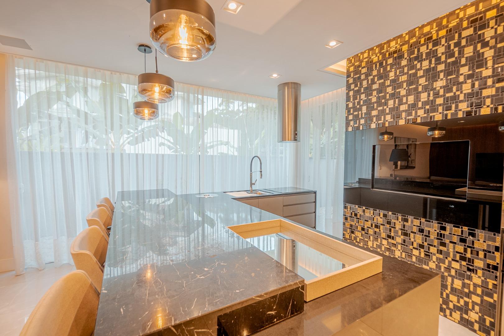 Casa à venda no América, Joinville · 4 quartos. Foto 6