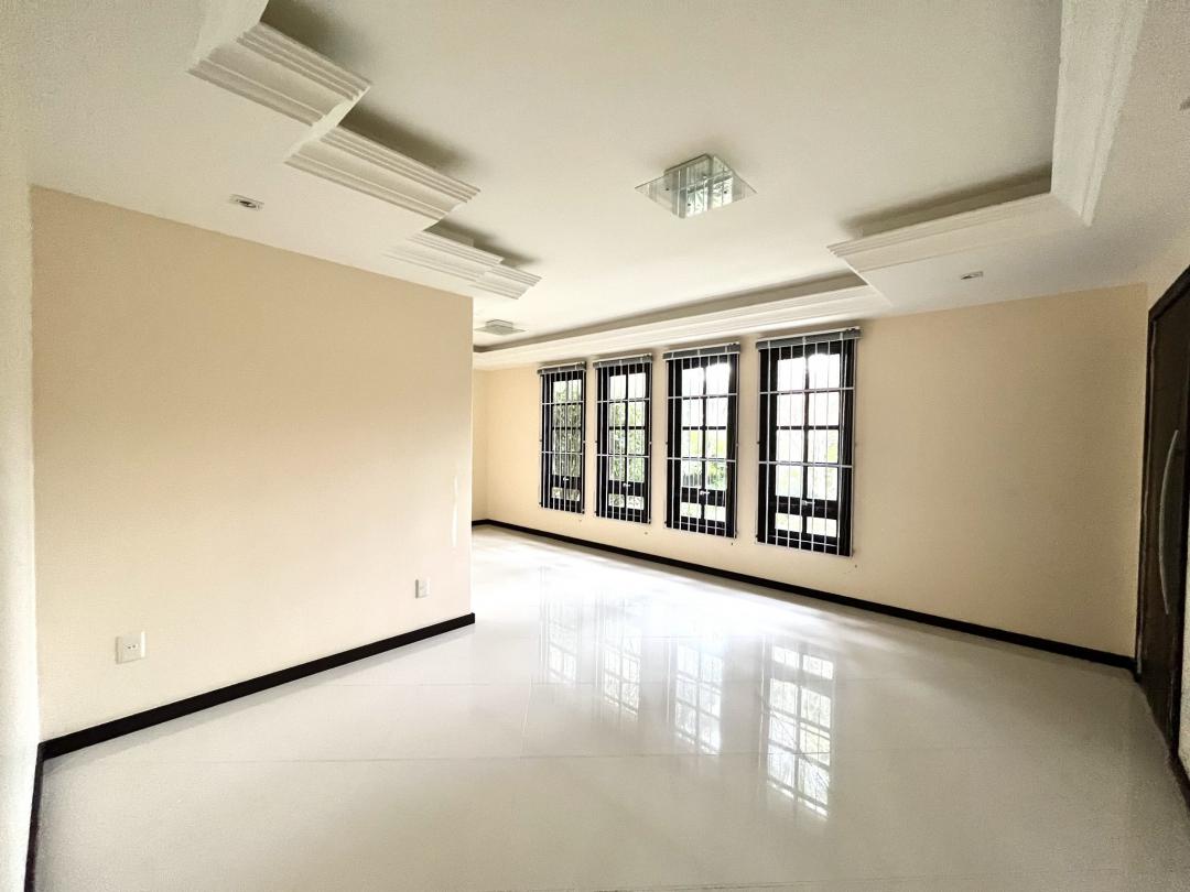 Casa à venda no Bom Retiro, Joinville · 3 quartos. Foto 14