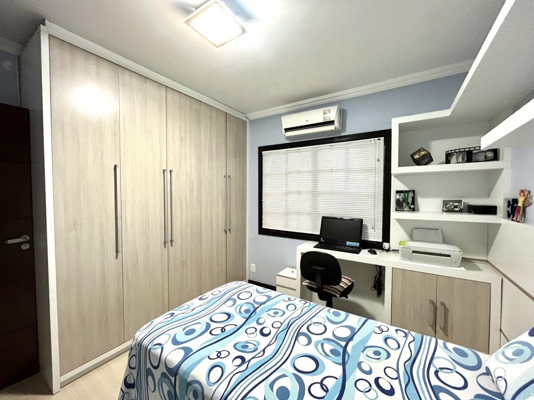 Casa à venda no Bom Retiro, Joinville · 3 quartos. Foto 17