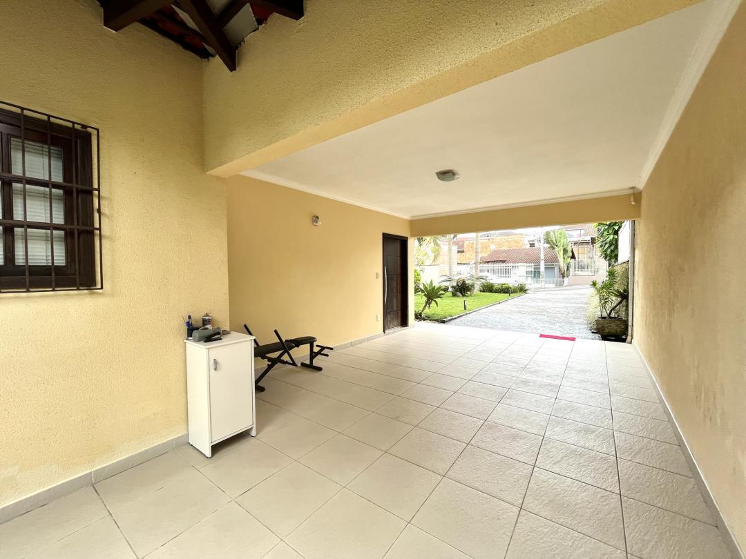 Casa à venda no Bom Retiro, Joinville · 3 quartos. Foto 24
