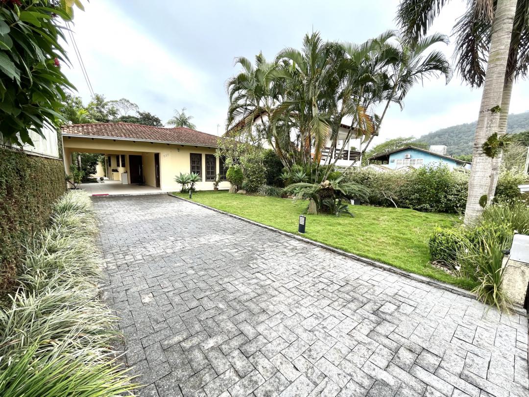 Casa à venda no Bom Retiro, Joinville · 3 quartos. Foto 27