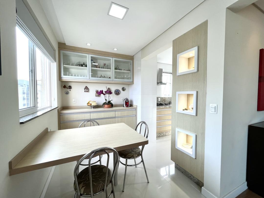 Cobertura à venda no América, Joinville · 3 quartos. Foto 10
