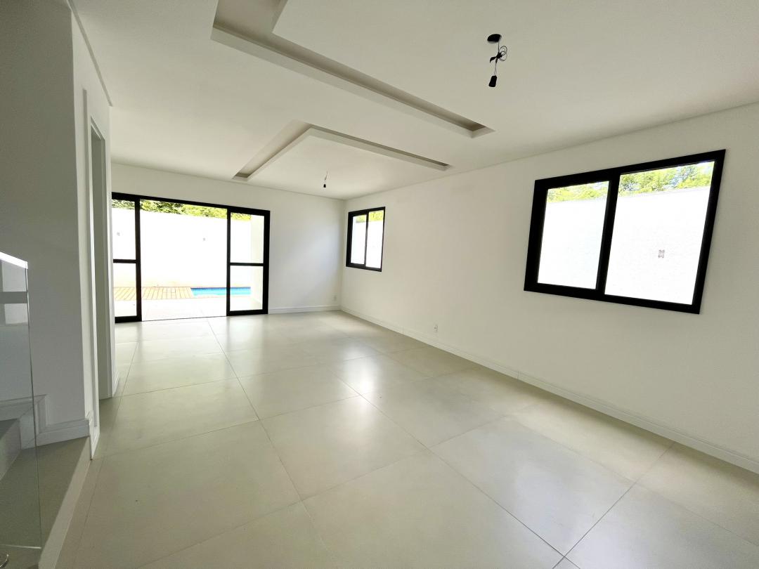 Casa à venda no Glória, Joinville, com 3 quartos e 152 m²