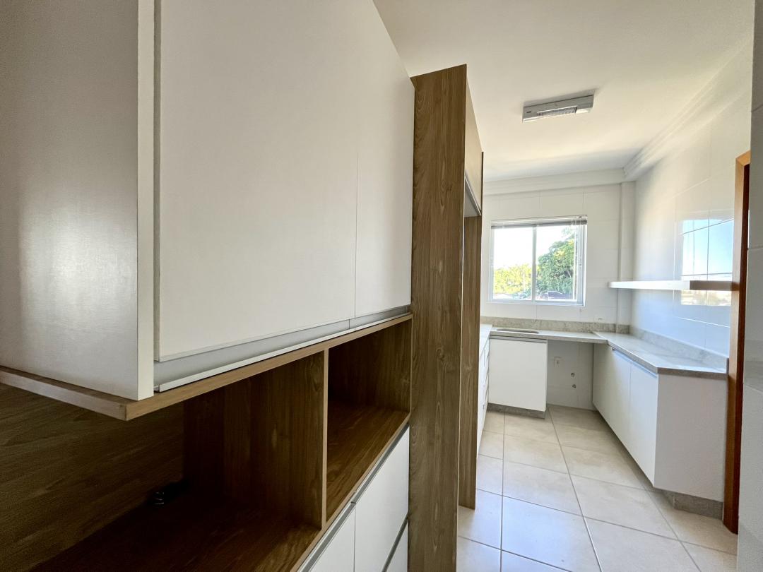 Apartamento à venda no América, Joinville · 3 quartos. Foto 8