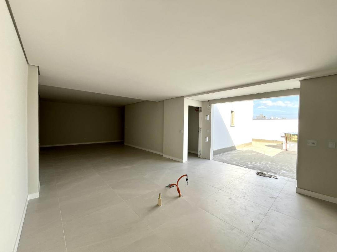 Apartamento à venda no Santo Antônio, Joinville · 3 quartos. Foto 6