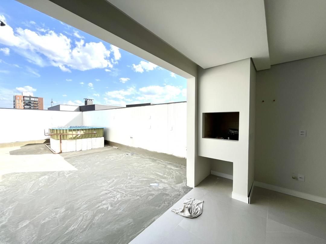 Apartamento à venda no Santo Antônio, Joinville, com 3 quartos e 183 m²
