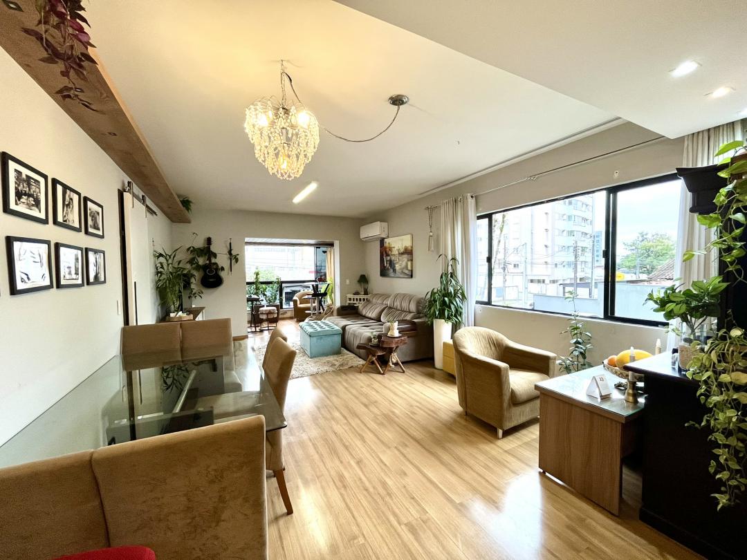 Apartamento à venda no América, Joinville · 3 quartos. Foto 3