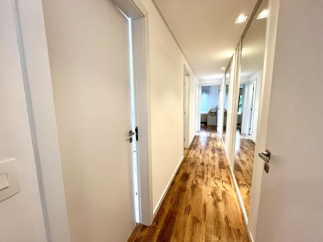 Apartamento à venda no Atiradores, Joinville · 3 quartos. Foto 8