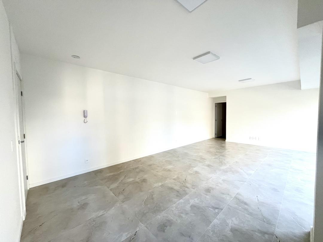 Apartamento à venda no Atiradores, Joinville · 3 quartos. Foto 4