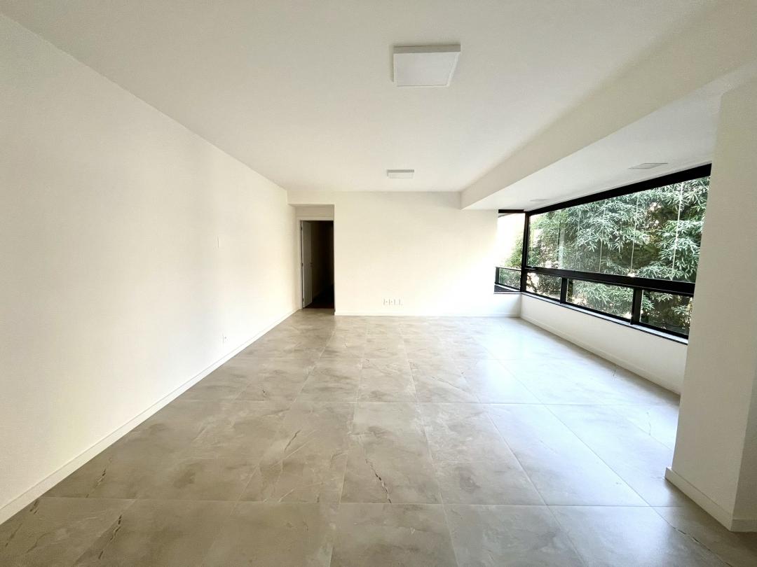 Apartamento à venda no Atiradores, Joinville · 3 quartos. Foto 5