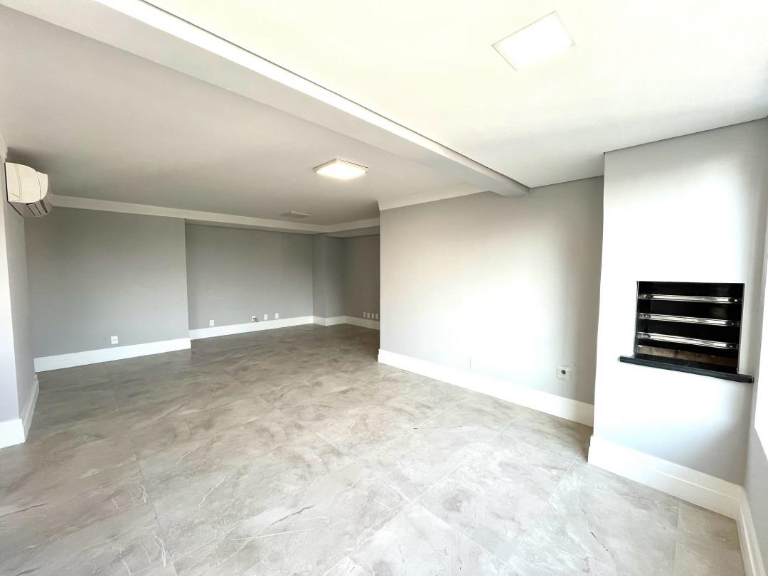 Apartamento à venda no Atiradores, Joinville · 3 quartos. Foto 4