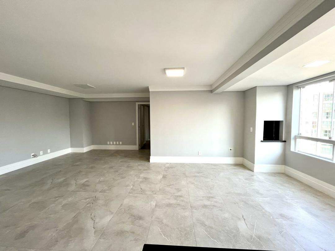 Apartamento à venda no Atiradores, Joinville · 3 quartos. Foto 6