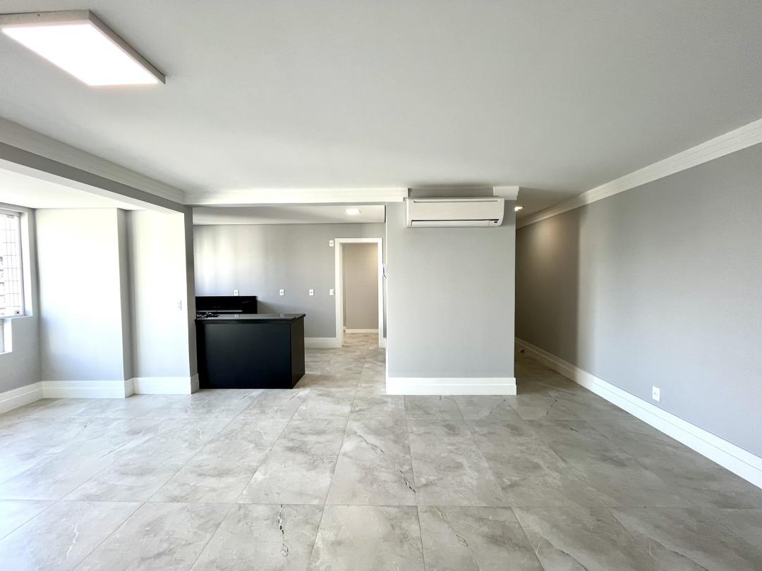 Apartamento à venda no Atiradores, Joinville · 3 quartos. Foto 7