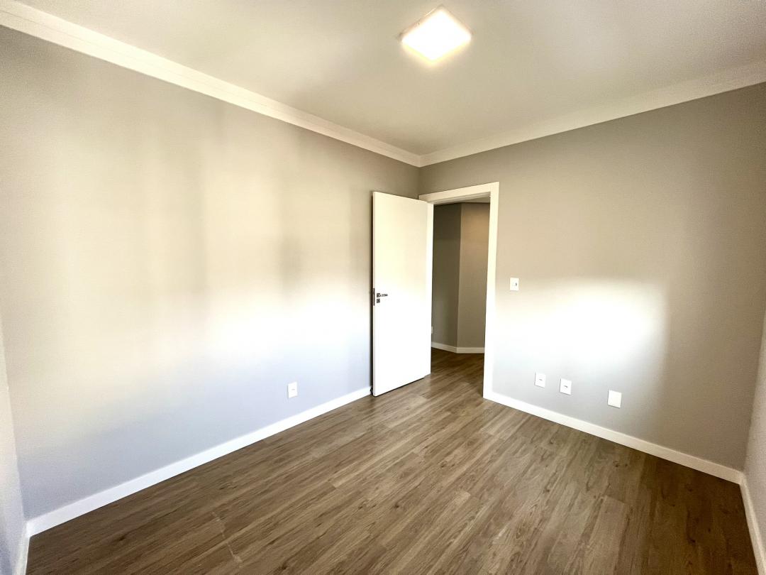 Apartamento à venda no Atiradores, Joinville · 3 quartos. Foto 9