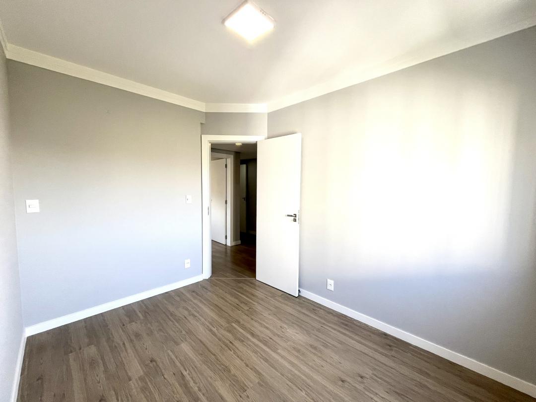Apartamento à venda no Atiradores, Joinville · 3 quartos. Foto 12