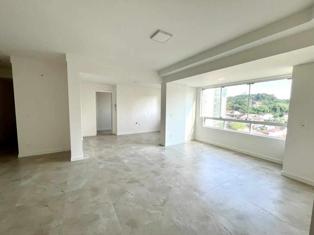 Apartamento à venda no Atiradores, Joinville, com 3 quartos e 123 m²