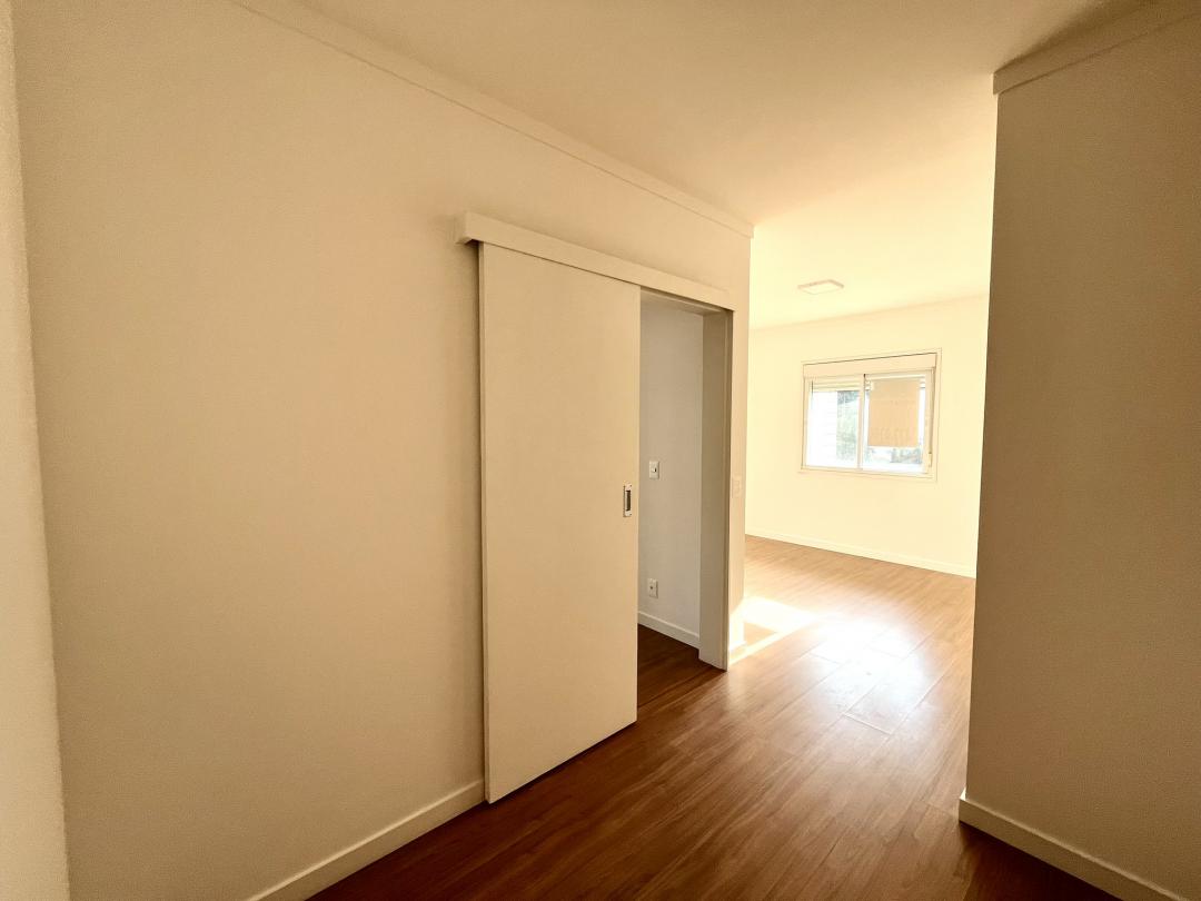 Apartamento à venda no Atiradores, Joinville · 3 quartos. Foto 11