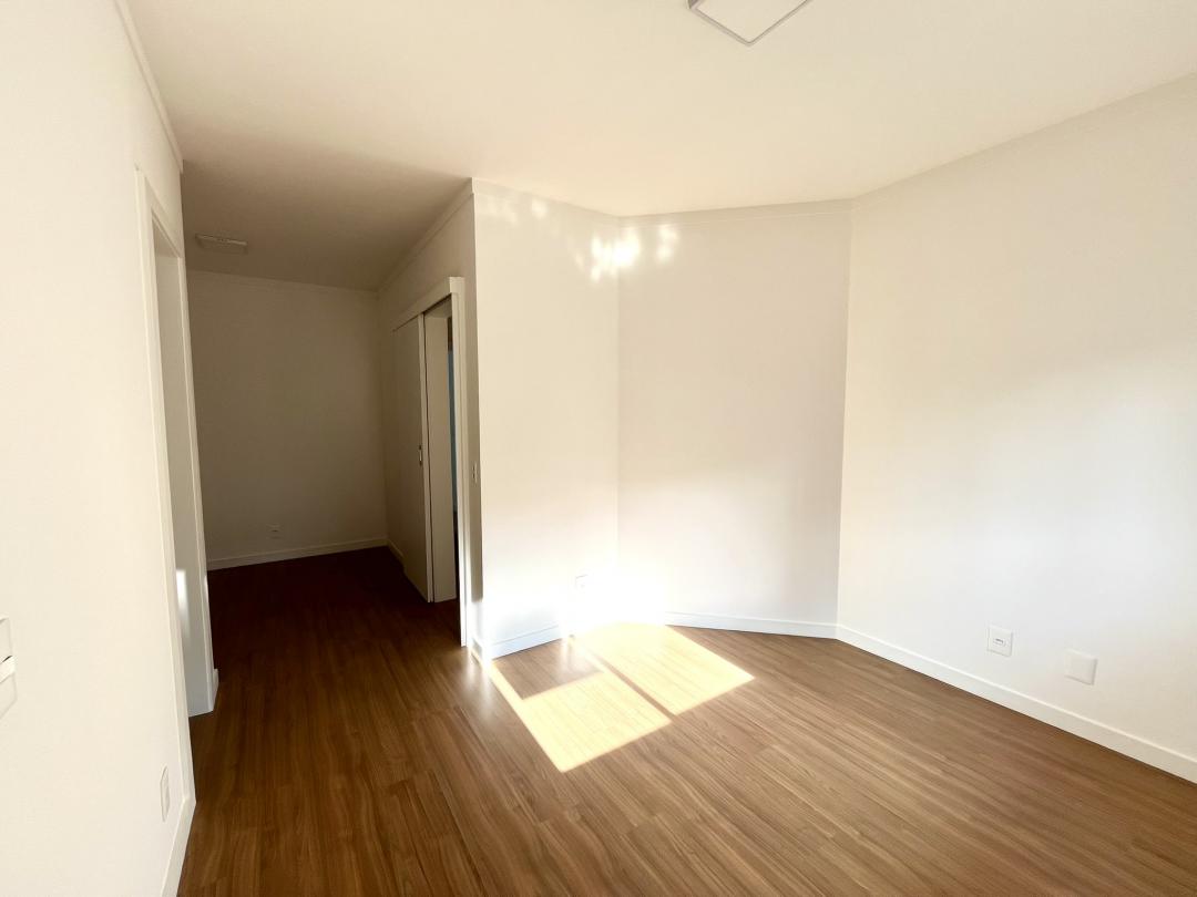 Apartamento à venda no Atiradores, Joinville · 3 quartos. Foto 13