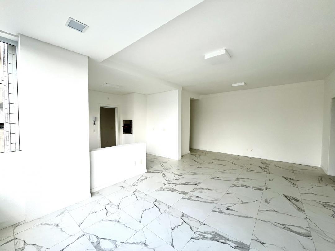 Apartamento à venda no Atiradores, Joinville · 3 quartos. Foto 4