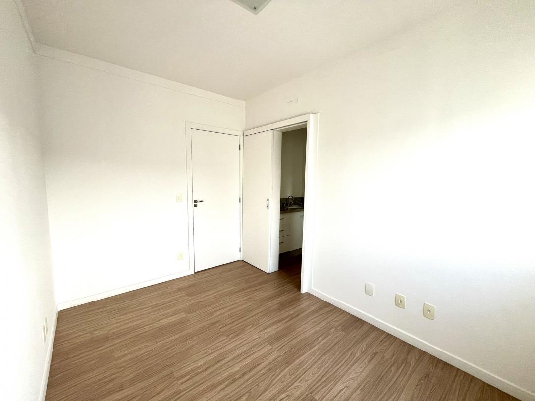 Apartamento à venda no Atiradores, Joinville · 3 quartos. Foto 11