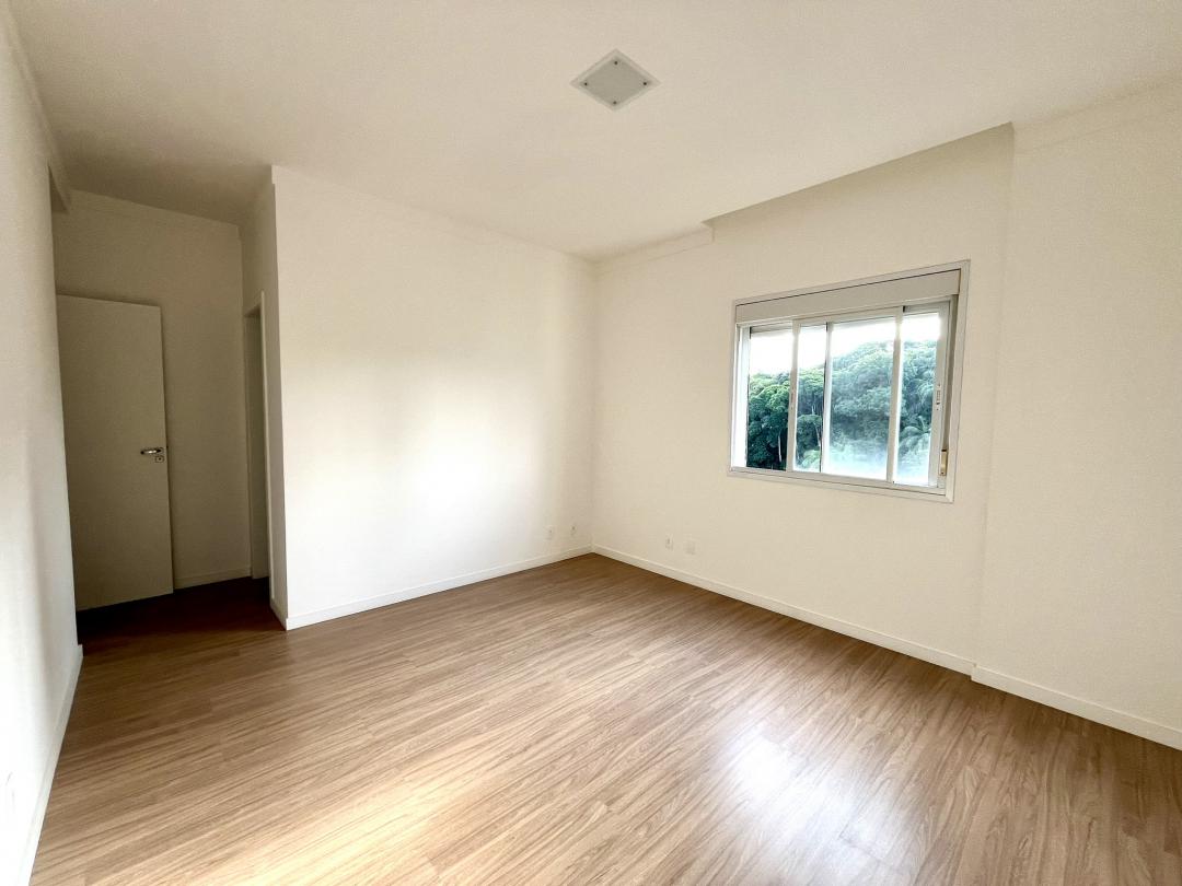 Apartamento à venda no Atiradores, Joinville · 3 quartos. Foto 18
