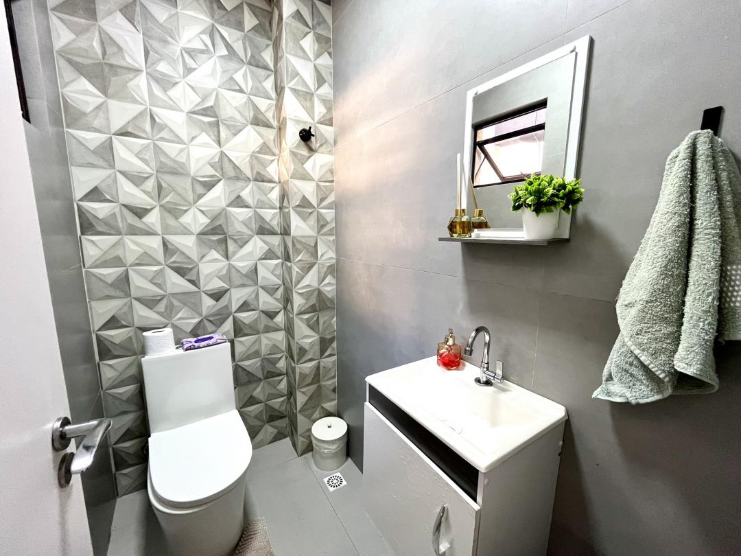 Casa à venda no Saguaçu, Joinville · 3 quartos. Foto 10
